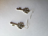 Silver key earrings, Skeleton Key Earrings, key earrings, steampunk earrings. Steampunk jewelry,