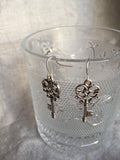 Silver key earrings, Skeleton Key Earrings, key earrings, steampunk earrings. Steampunk jewelry,