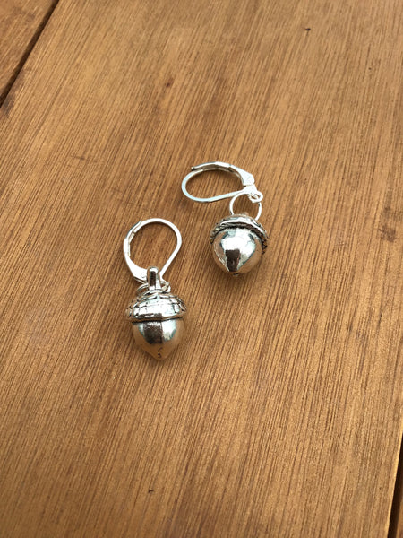 Cute acorn earrings, nature gift, nut gift, nature jewelry, BFF gift, gift for plant lover