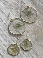 Gold hoops with dried pressed flowers, gift for mom, garden lover, plant lover, Queen Anne’s lace