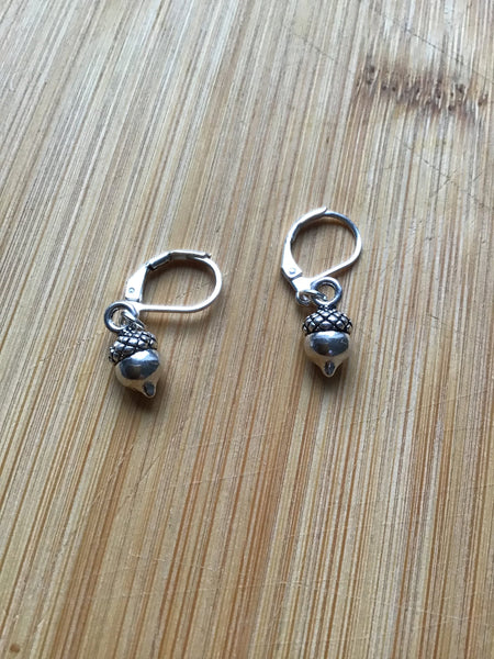 Cute dainty acorn earrings, nature gift, nut gift, nature jewelry, BFF gift, gift for plant lover