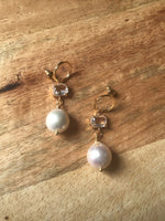 gold pearl earrings with crystal, elegant style